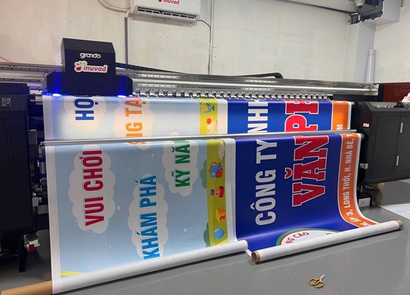 In bạt quảng cáo